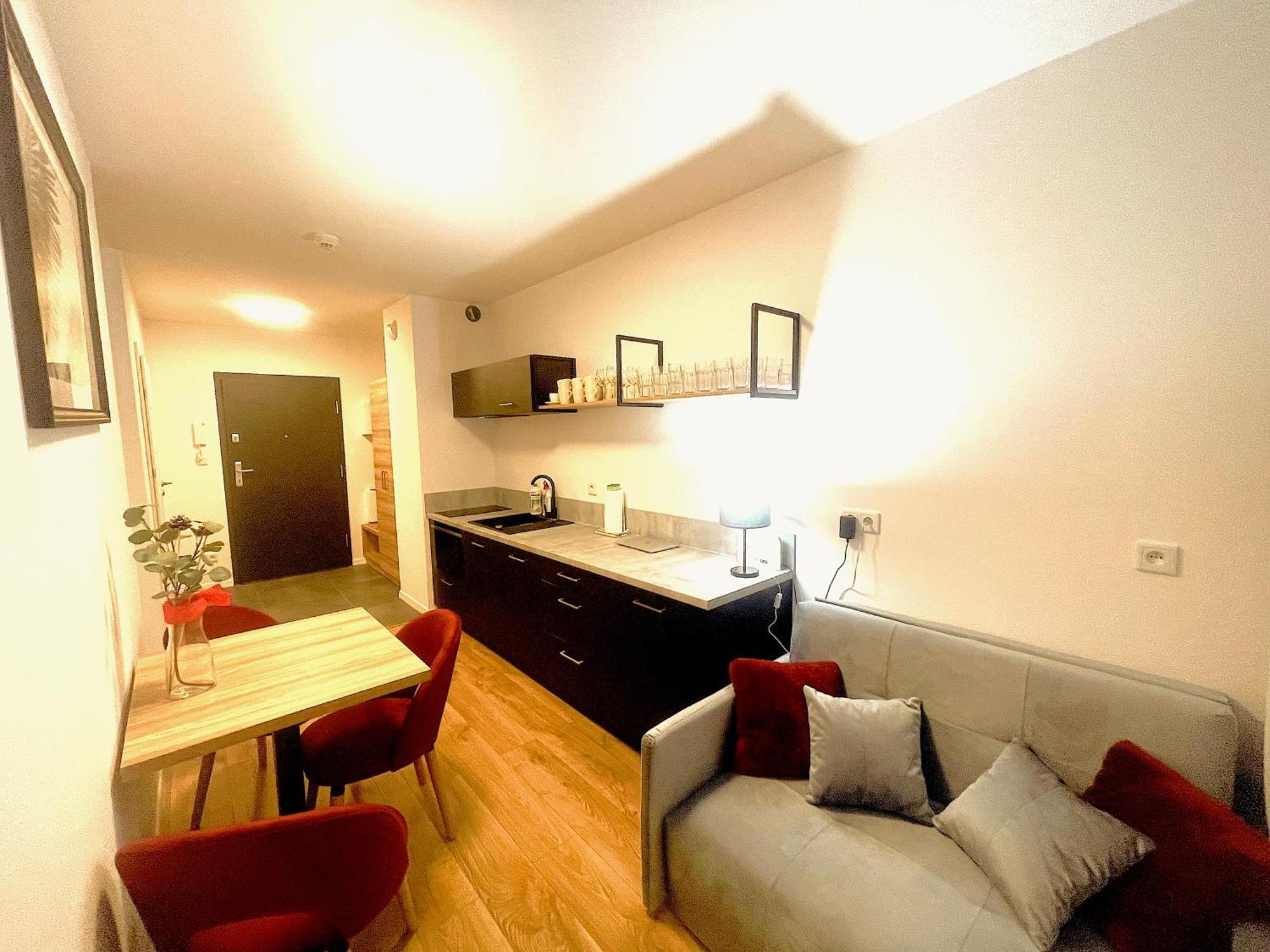 Apartment Premium Atal City Square-Free Parking Space In The Garage Вроцлав Экстерьер фото